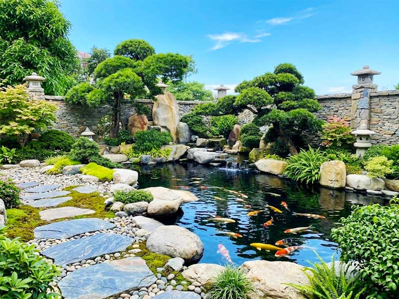 Nghệ thuật biến sân vườn biệt thự thành ốc đảo xanh mát 